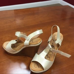 NWOB DBDK wedge heel shoe